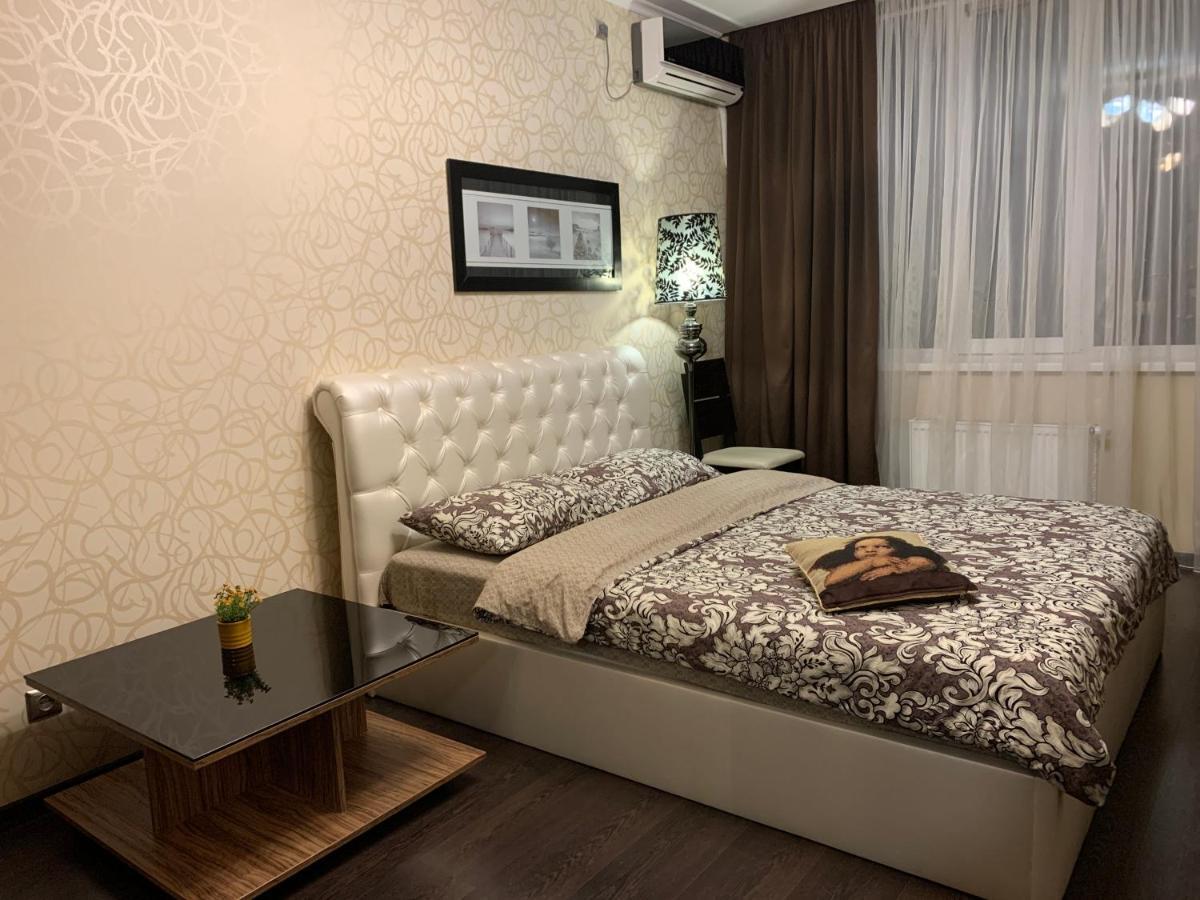 1-Ком Квартира На 18 Этаже Позняки Ул. Урловская 23-А Kiew Exterior foto