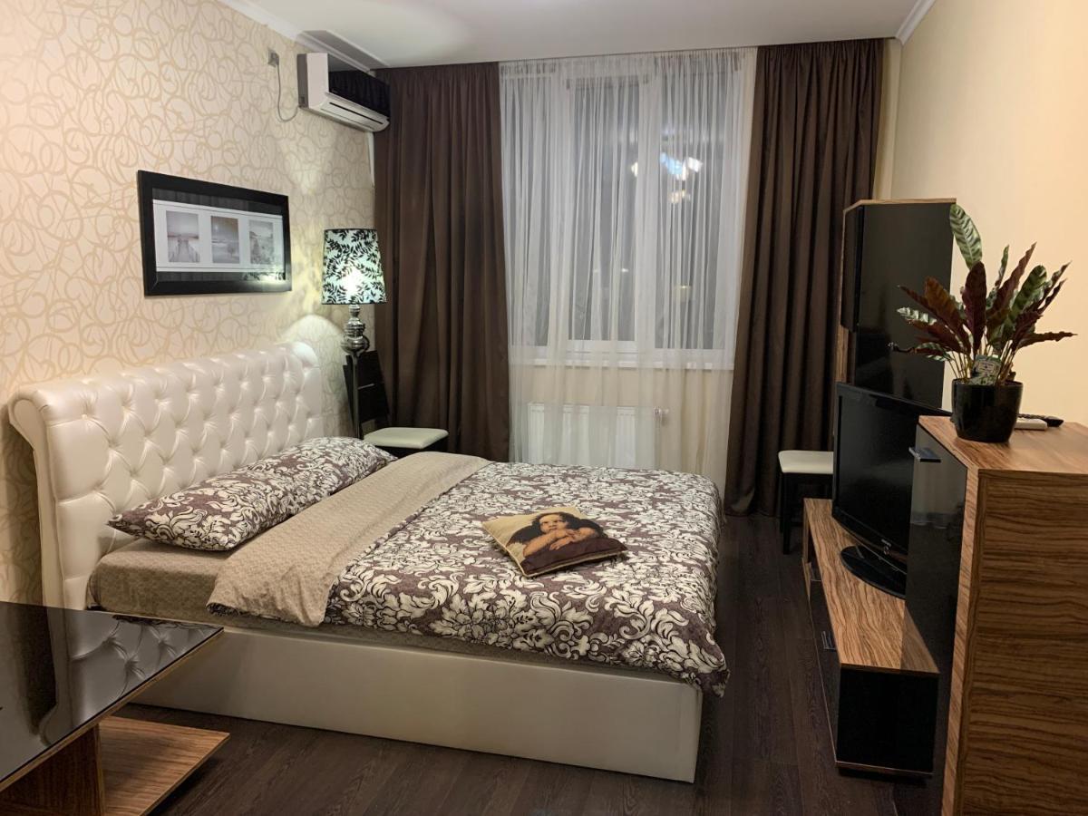 1-Ком Квартира На 18 Этаже Позняки Ул. Урловская 23-А Kiew Exterior foto